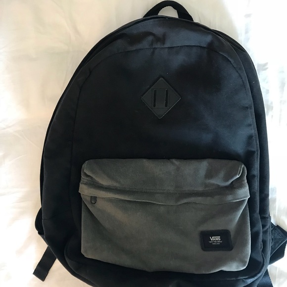 vans old skool plus backpack